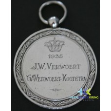 1935[2
